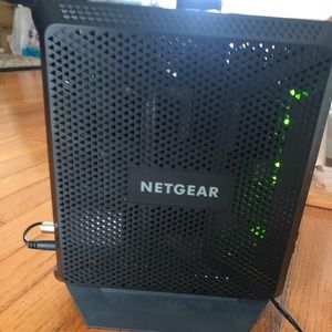 Netgear CV7000v2 router